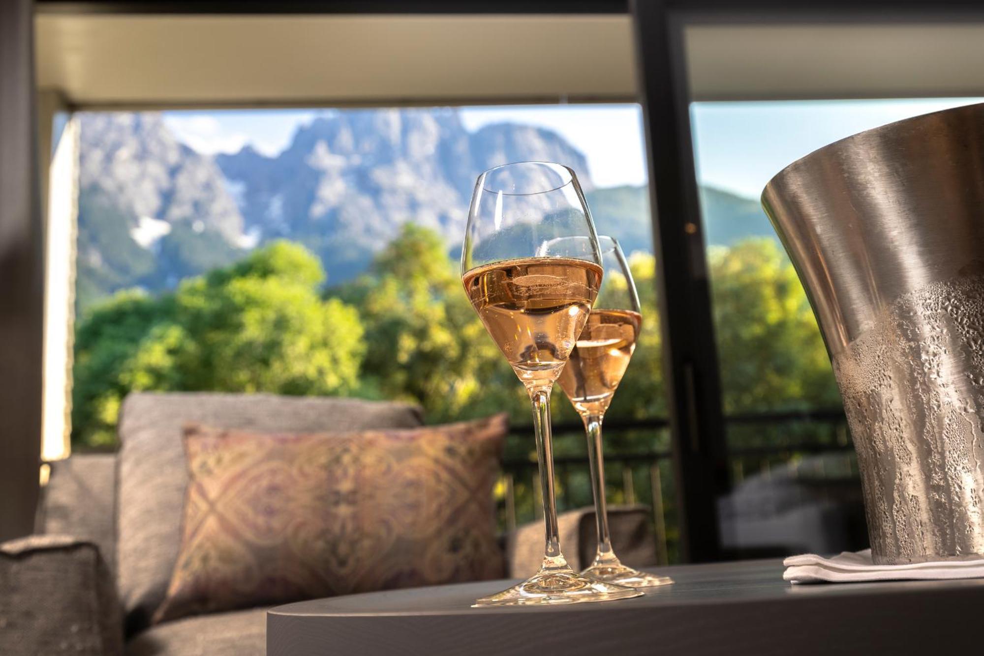 Dolomitengolf Suites Lavant Room photo